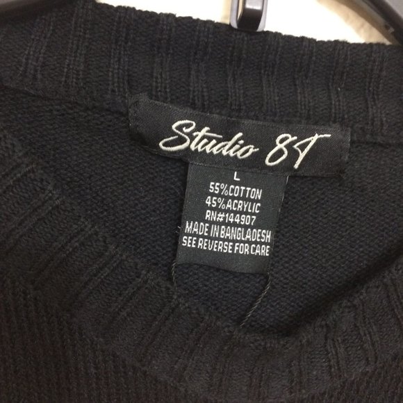 Studio 8T Christmas Sweater Holidays Reindeer NWOT - Picture 7 of 10